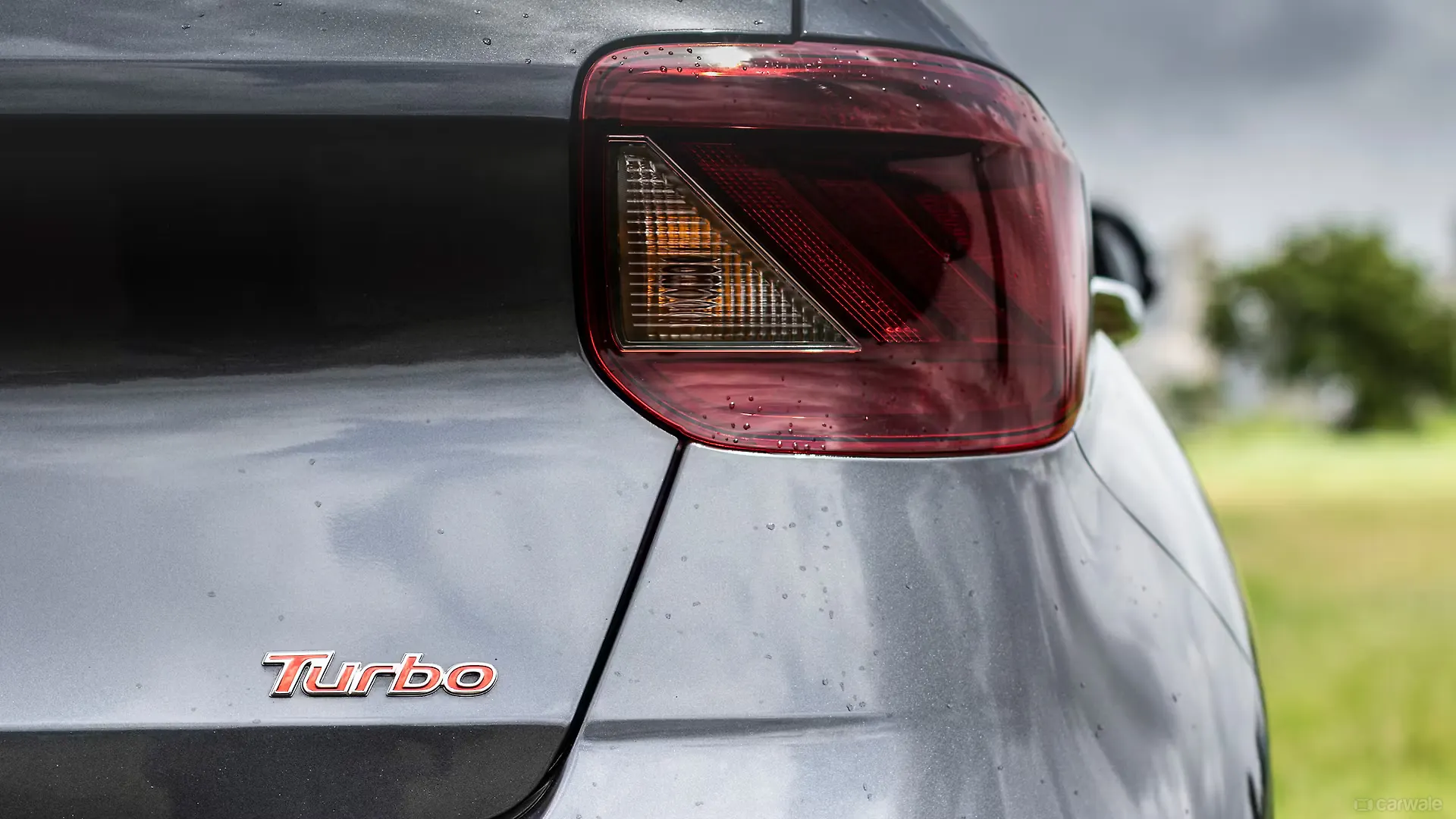 Venue Tail Light/Tail Lamp Image, Venue Photos in India CarWale