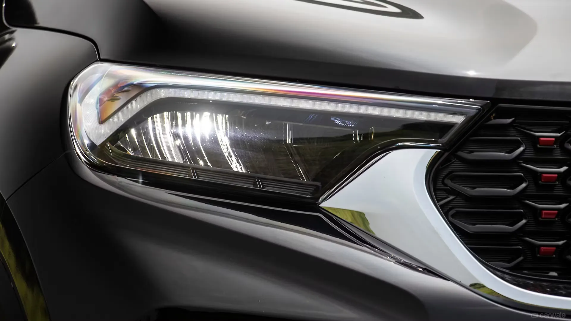 Headlight Image, Photos in India CarWale