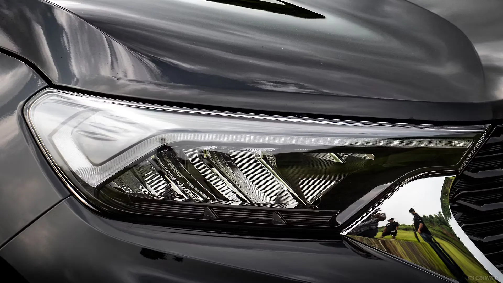 Headlight Image, Photos in India CarWale