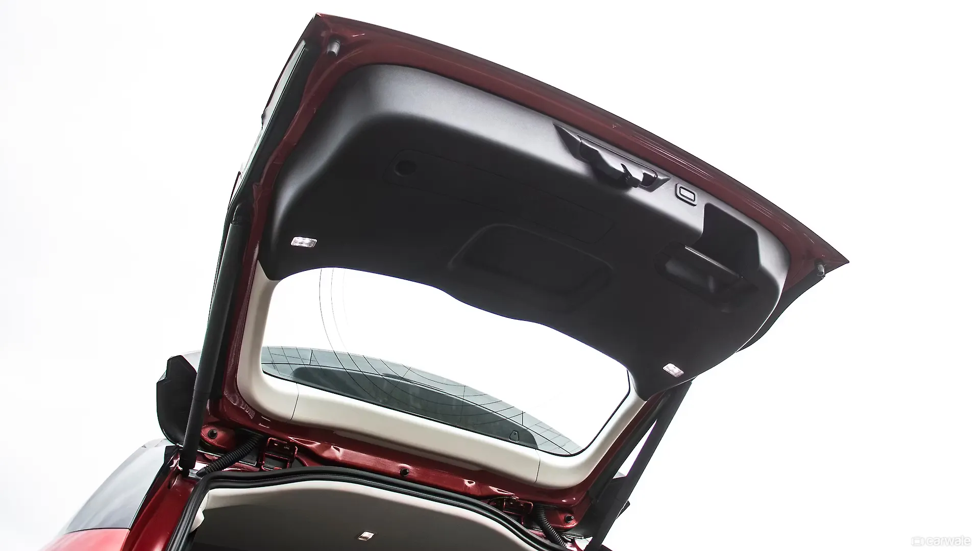 Discovery Sport Boot Release Lever/Fuel Lid Release Lever Image