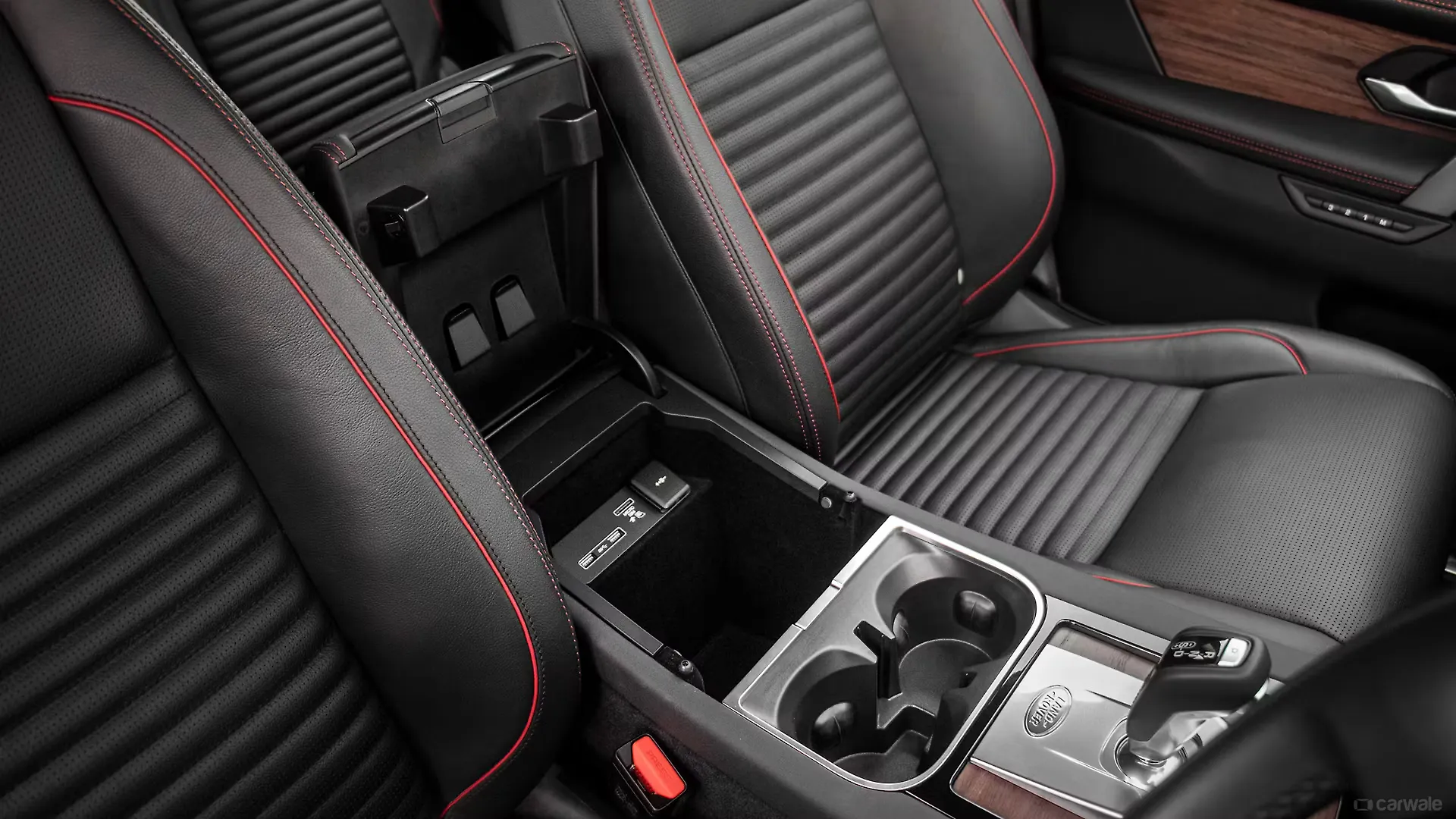 Discovery Sport Front Centre Arm Rest Image, Discovery Sport Photos in