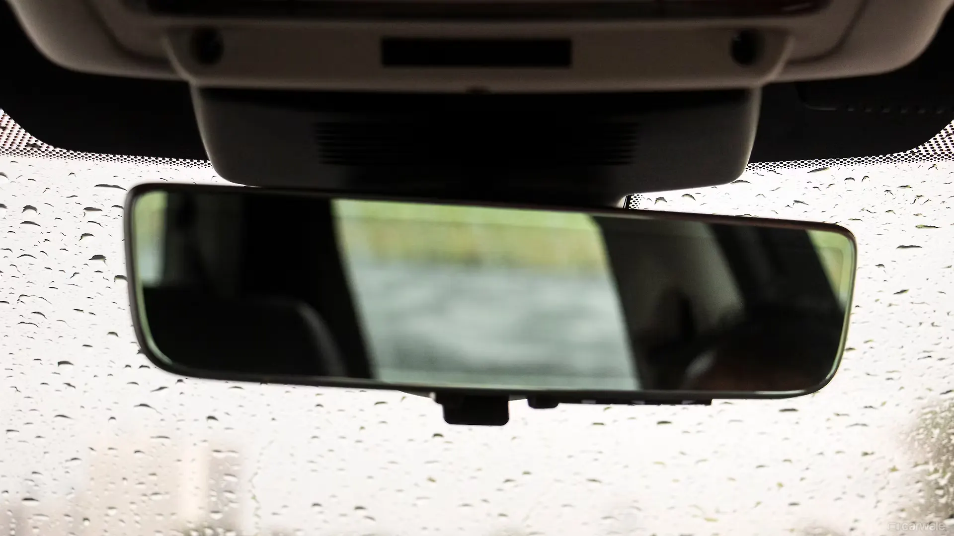 Discovery Sport Inner Rear View Mirror Image, Discovery Sport Photos in