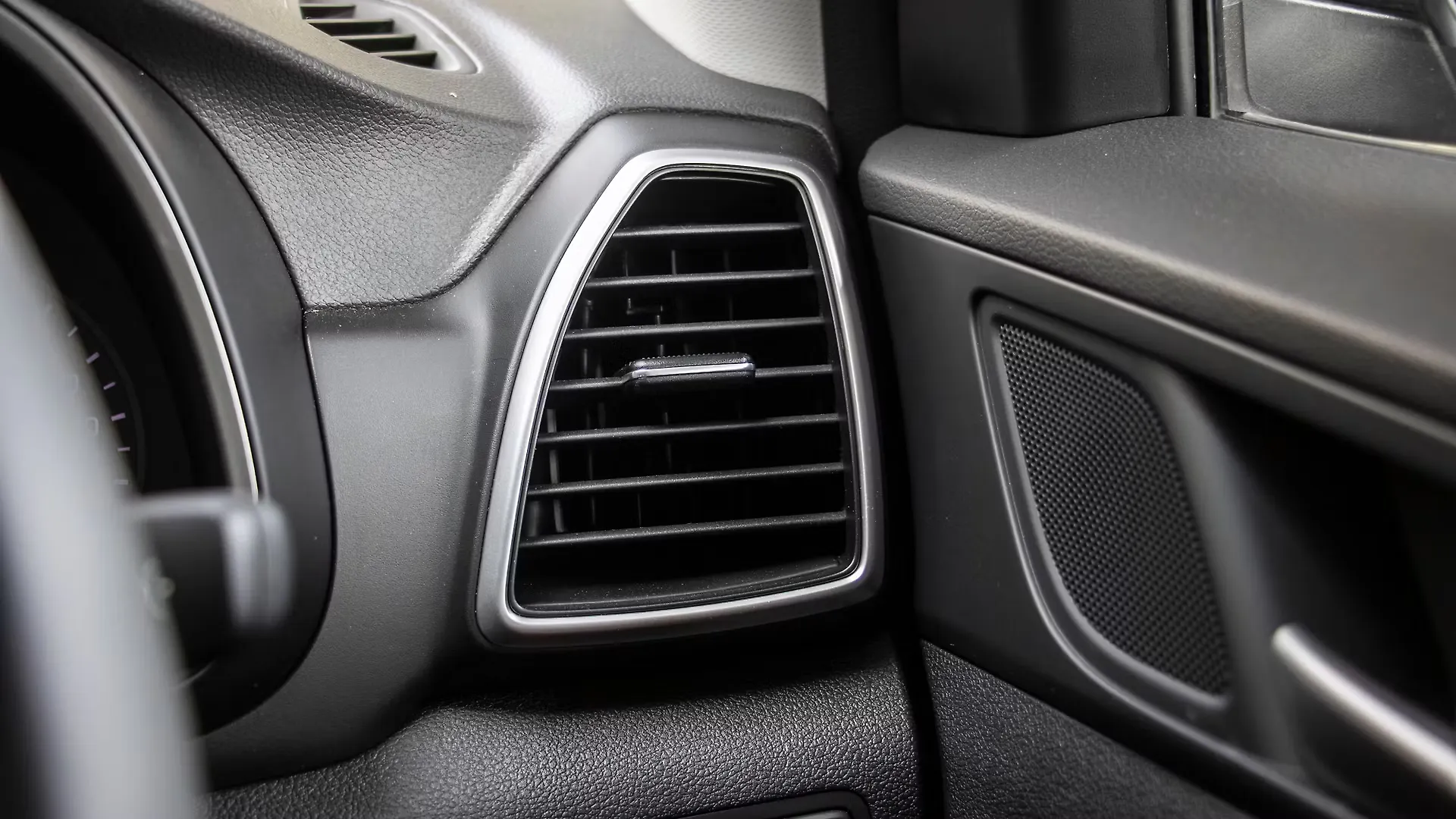 Tucson Right Side Air Vents Image, Tucson Photos in India CarWale