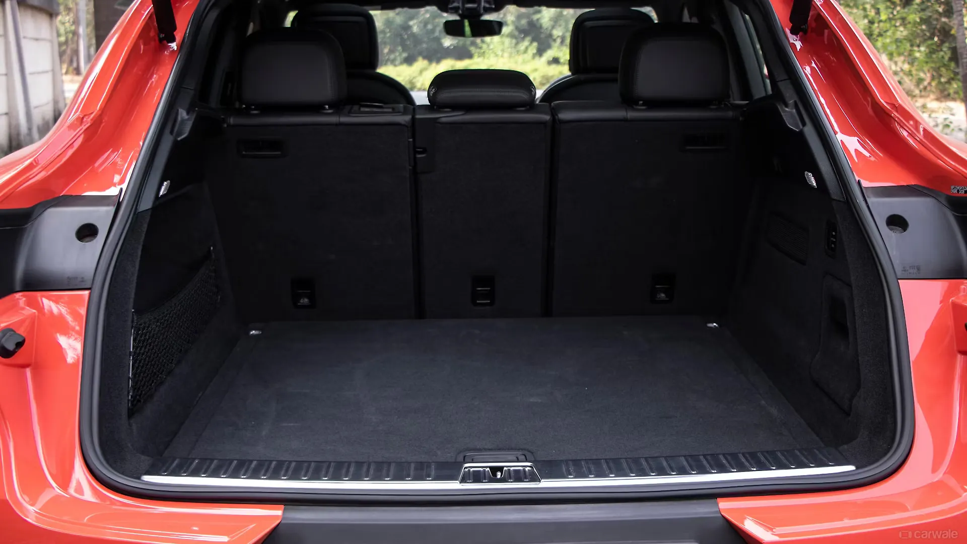 Cayenne Coupe Bootspace Image, Cayenne Coupe Photos in India CarWale