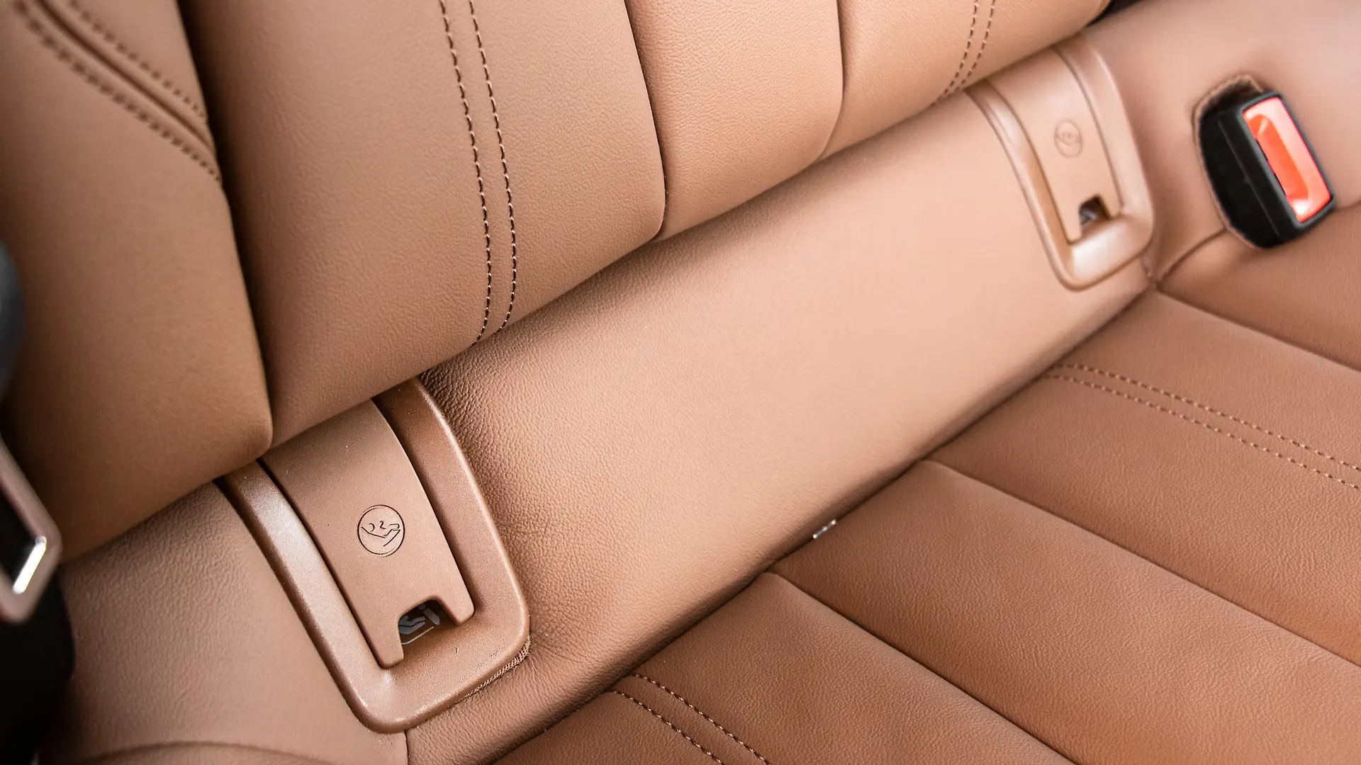 does audi a4 have isofix