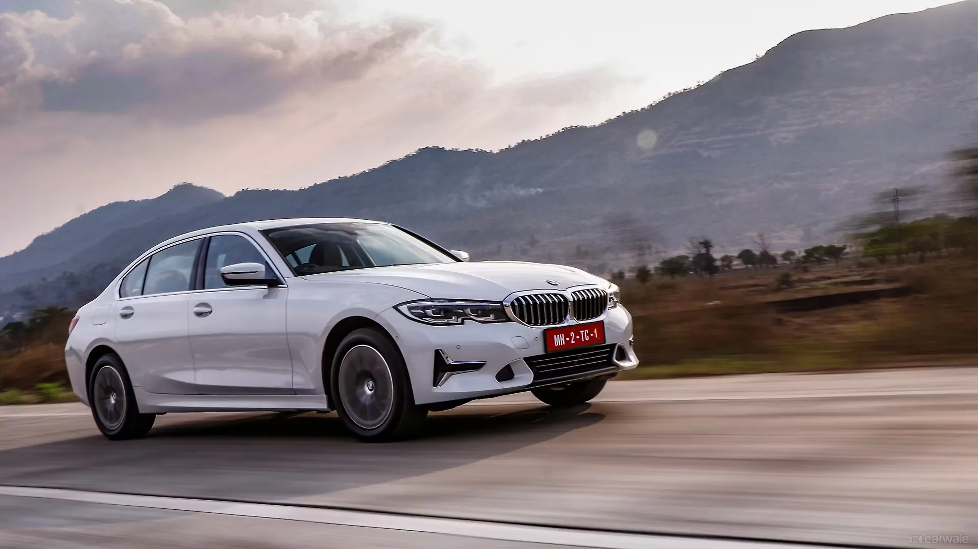 Bmw 3 Series Gran Limousine Dimensions And Specifications Revealed Price Announcement On 21 January Carwale Bmw 3 Series Gran Limousine Dimensions And Specifications Revealed Price Announcement On 21 January Carwale
