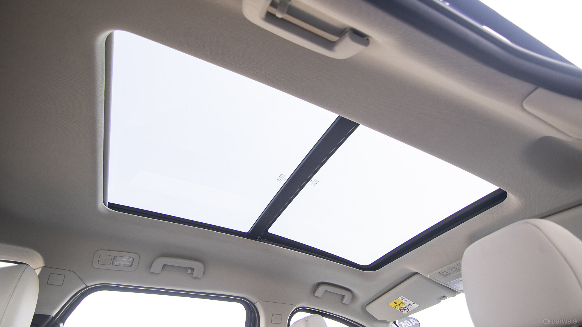 Safari Sunroof/Moonroof Image, Safari Photos in India - CarWale