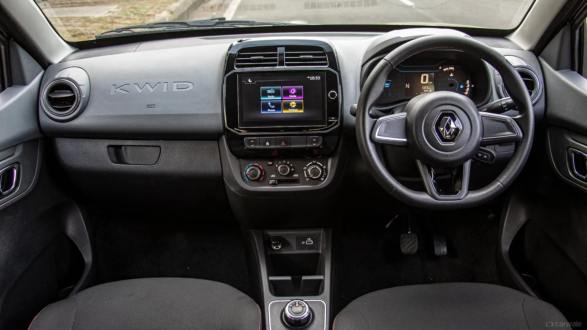 Kwid Dashboard Image, Kwid Photos in India CarWale