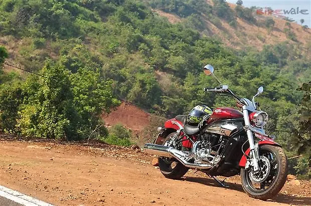India Bike Week 2014: A tale of twins - BikeWale