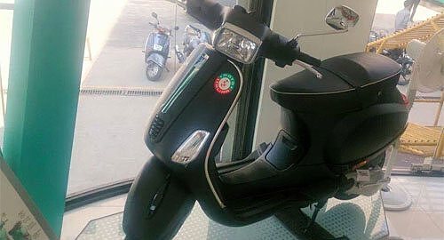 Vespa S hits Indian showrooms; launch soon - BikeWale