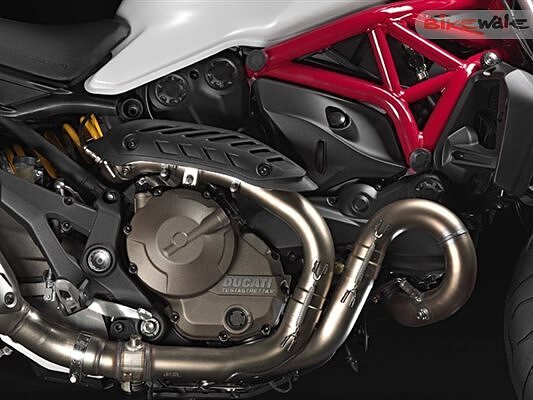 Ducati monster 821 torque hot sale