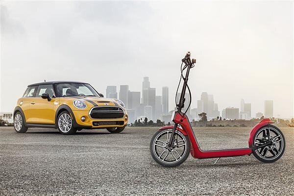  Mini presenta el concepto de scooter eléctrico CitySurfer - BikeWale
