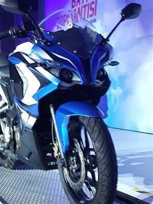 Bajaj Pulsar SS200 showcased to Turkey dealers - BikeWale