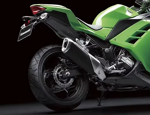 KTM RC390 vs Kawasaki Ninja 300 - BikeWale
