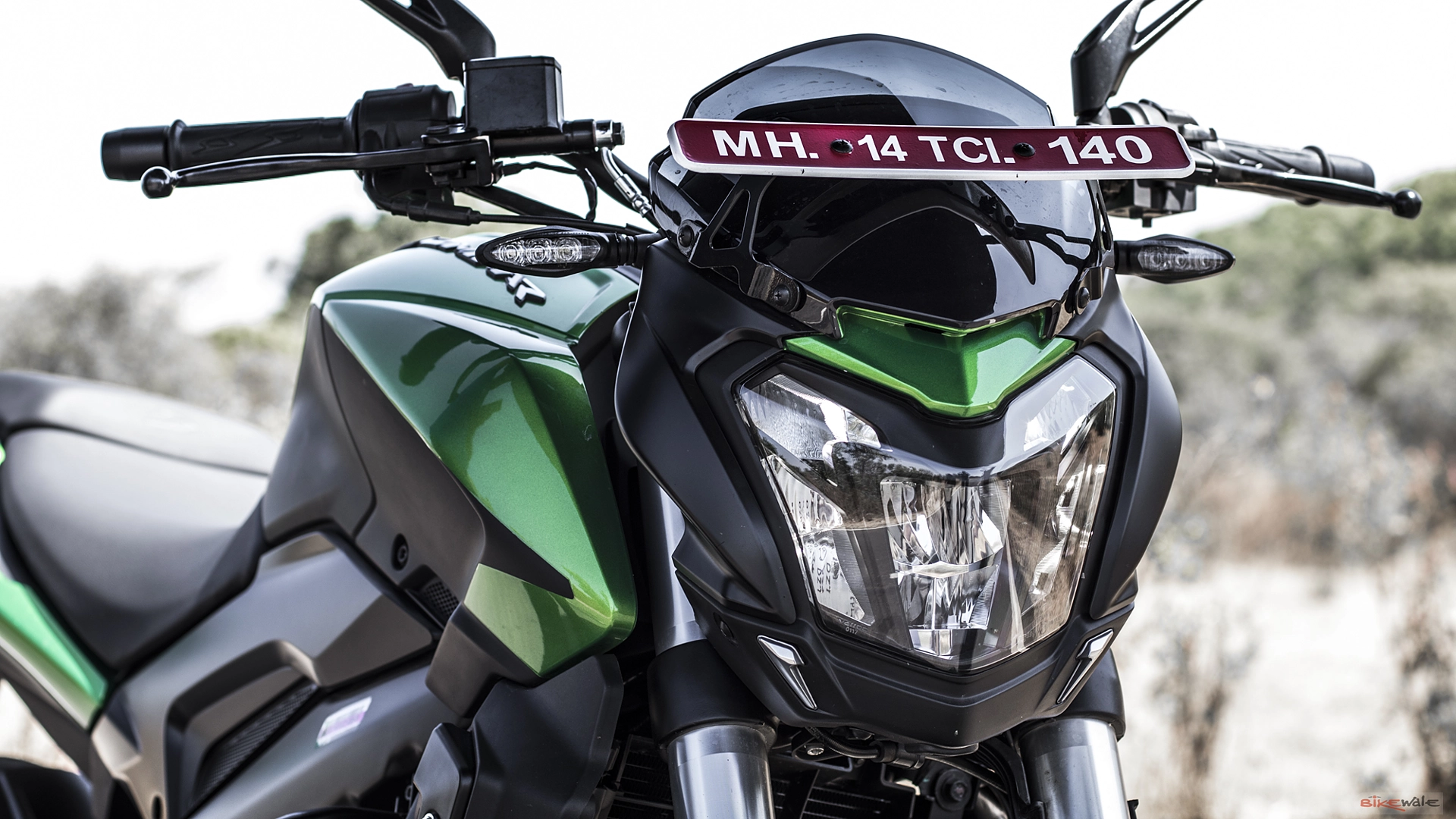 Bajaj Dominar 400 Colours in India, 2 Dominar 400 Colour Images - BikeWale Bajaj Dominar 400 Colours in India, 2 Dominar 400 Colour Images - BikeWale