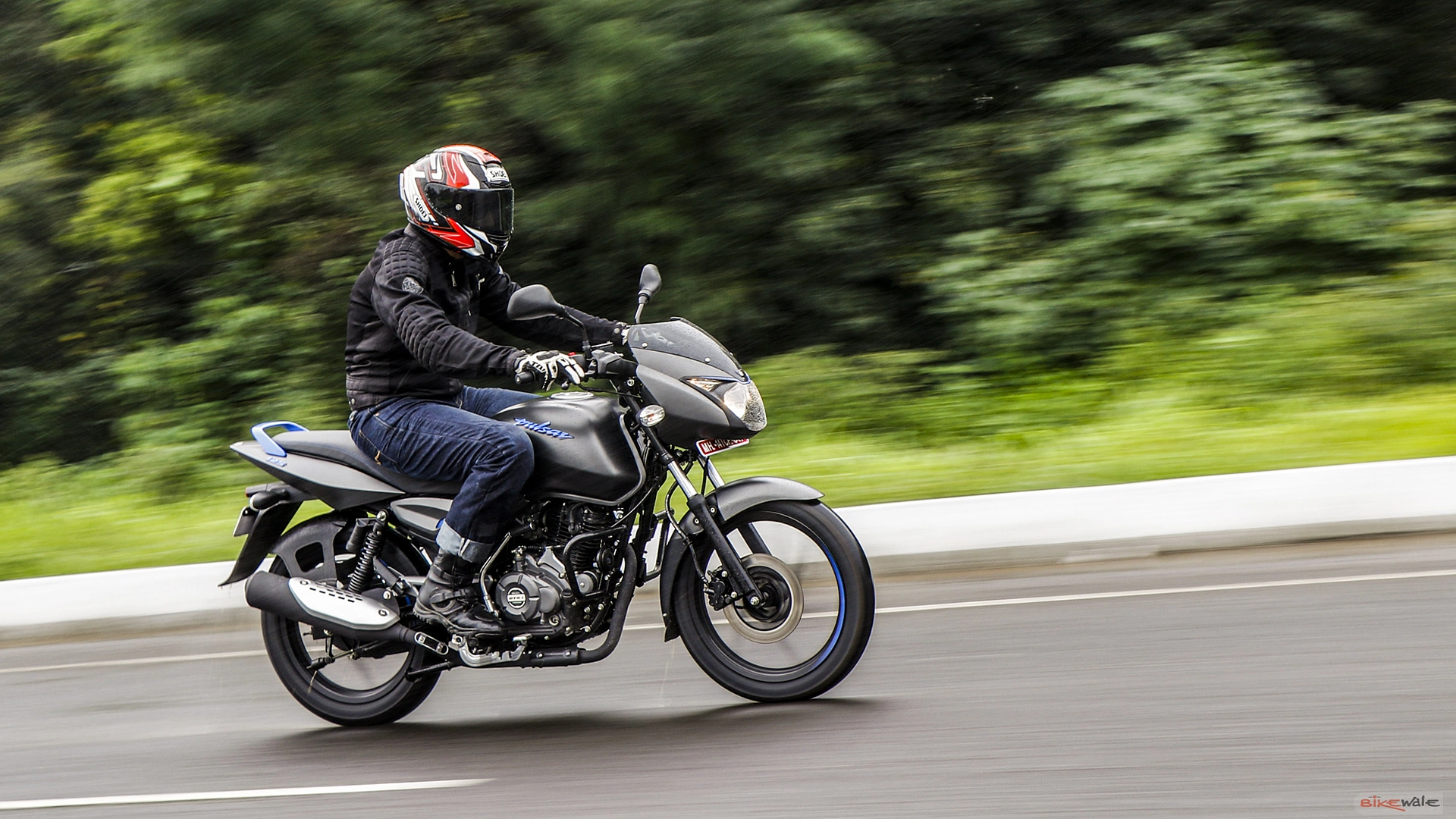 Bajaj Pulsar 125 Colours in India, 6 Pulsar 125 Colour Images - BikeWale Bajaj Pulsar 125 Colours in India, 6 Pulsar 125 Colour Images - BikeWale