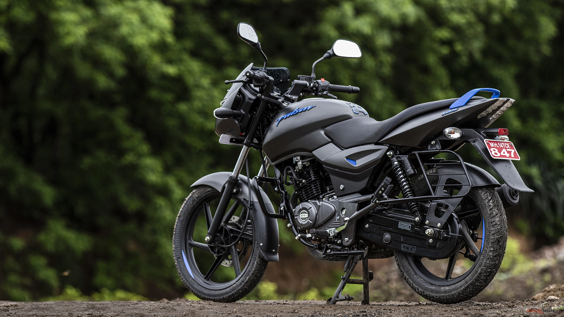 Bajaj Pulsar 125 Colours in India, 6 Pulsar 125 Colour Images - BikeWale Bajaj Pulsar 125 Colours in India, 6 Pulsar 125 Colour Images - BikeWale