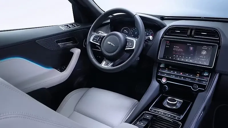 Jaguar F Pace 16 21 Prestige Price In India Features Specs And Reviews Carwale Jaguar F Pace 16 21 Prestige Price In India Features Specs And Reviews Carwale