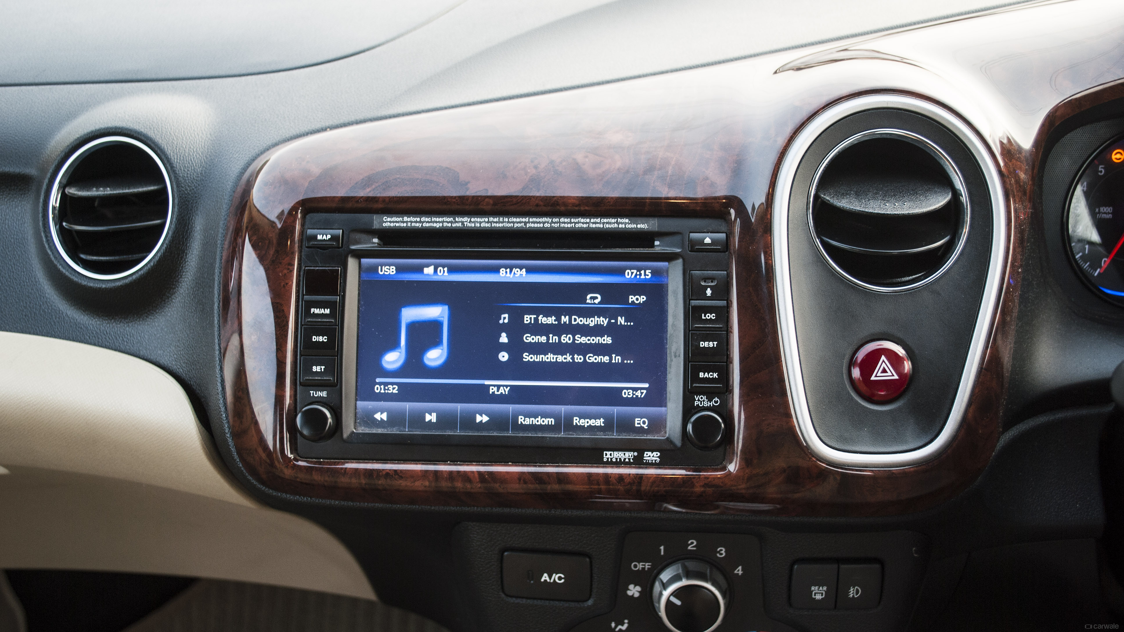 Honda Mobilio Images Interior Exterior Photo Gallery Honda Mobilio Images Interior Exterior Photo Gallery