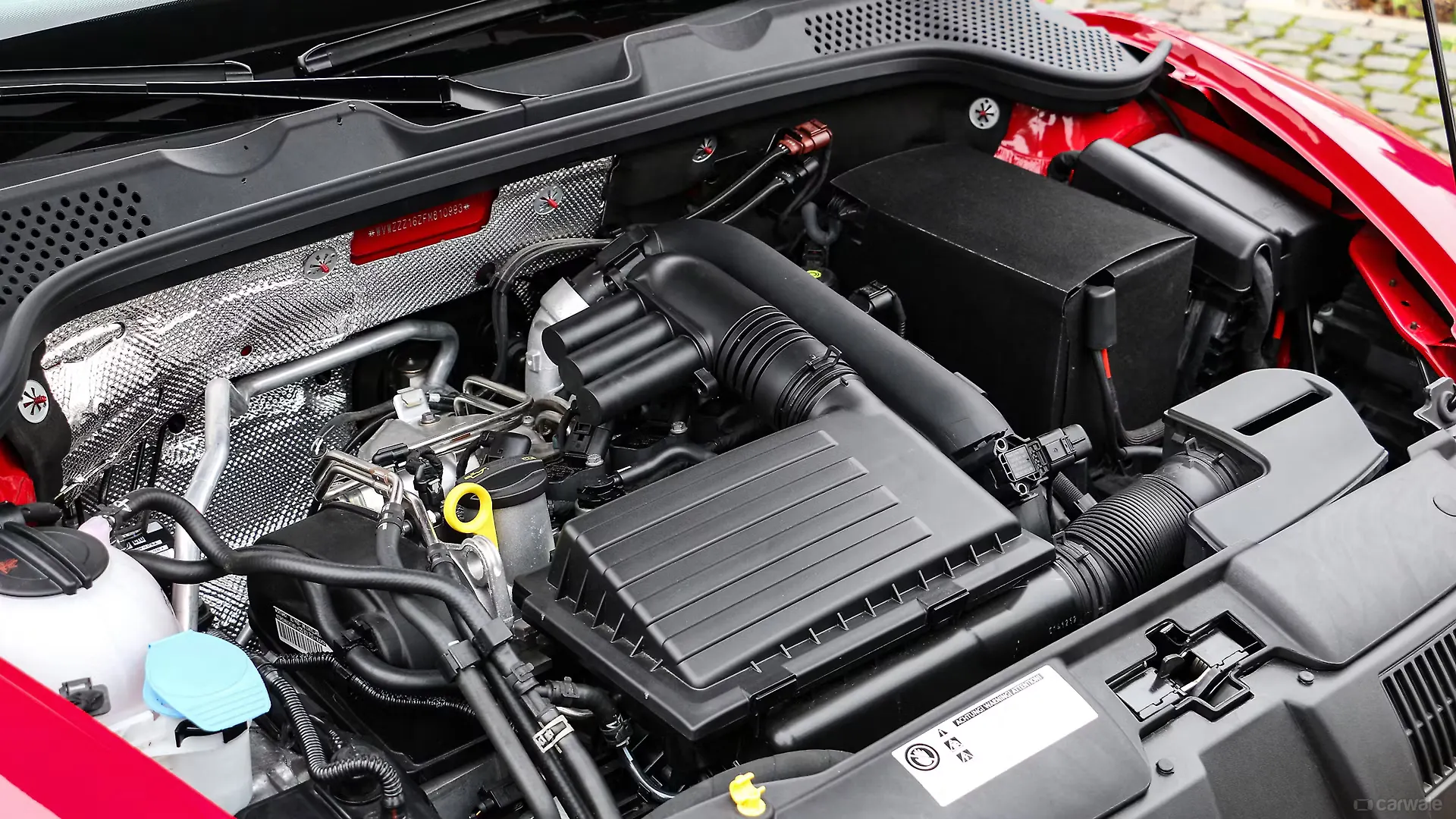 Volkswagen Beetle Photo, Engine Bay Image CarWale