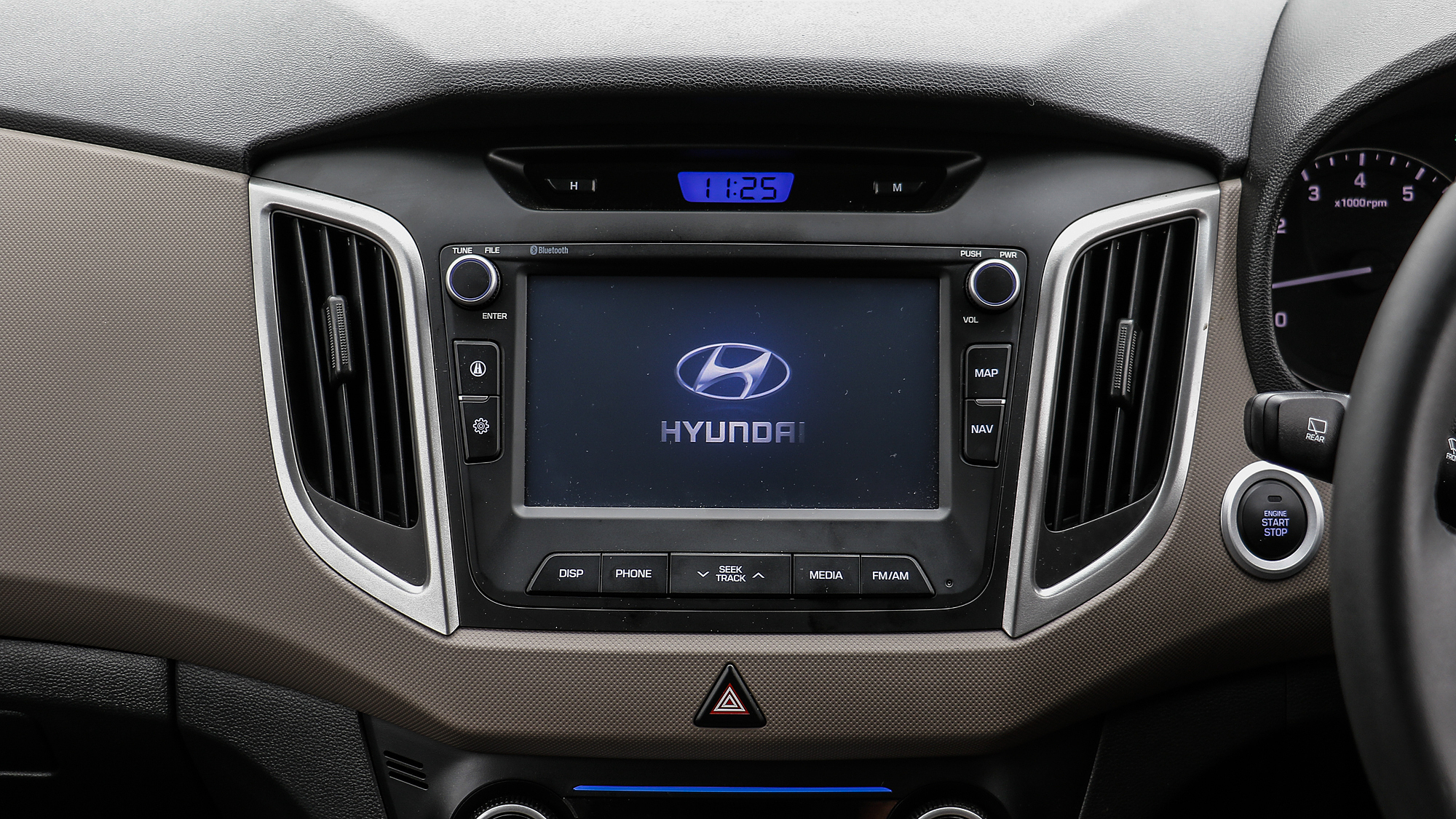 Hyundai creta best sale music system price