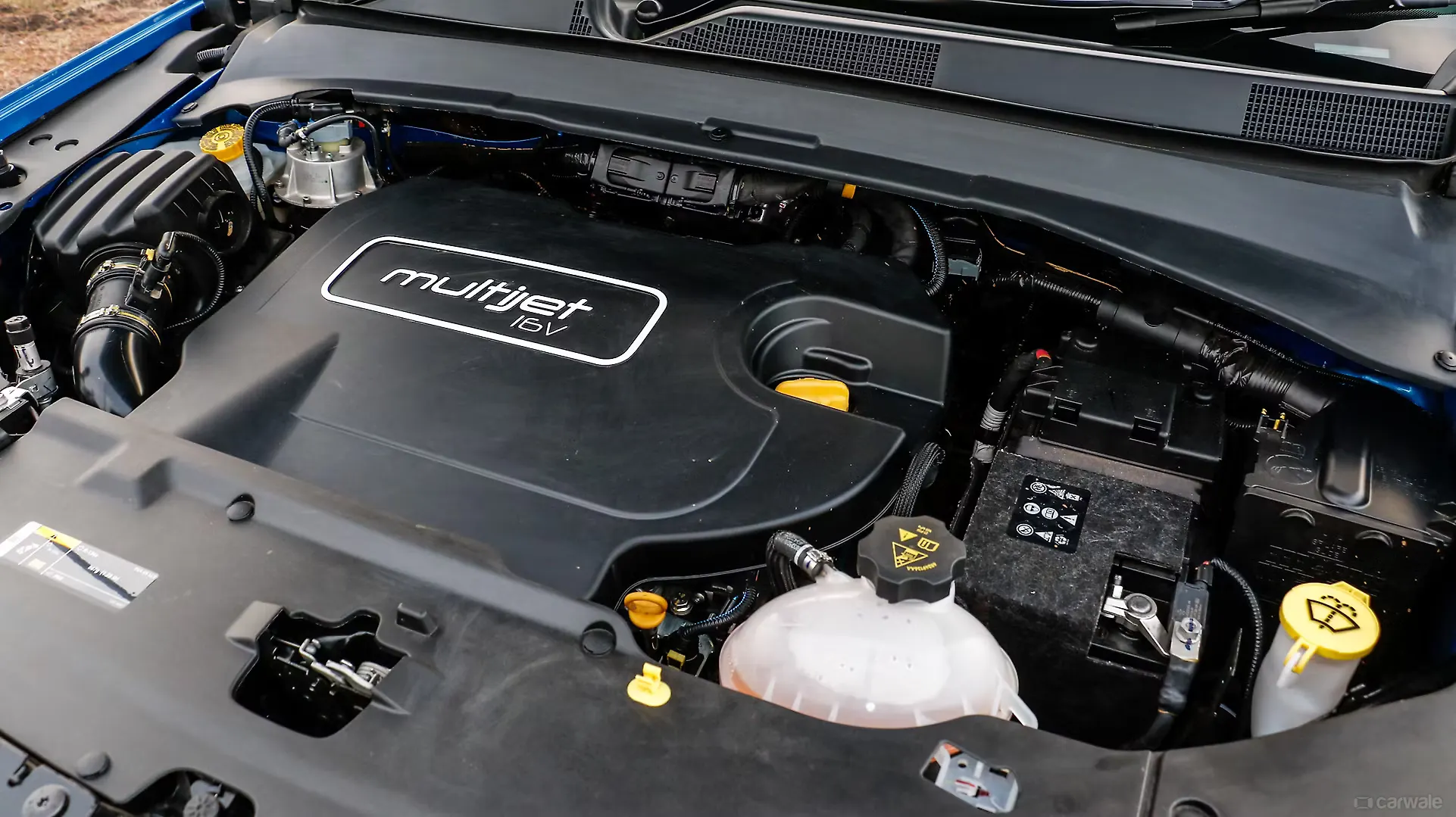 Jeep Compass Photo Engine Bay Image Carwale