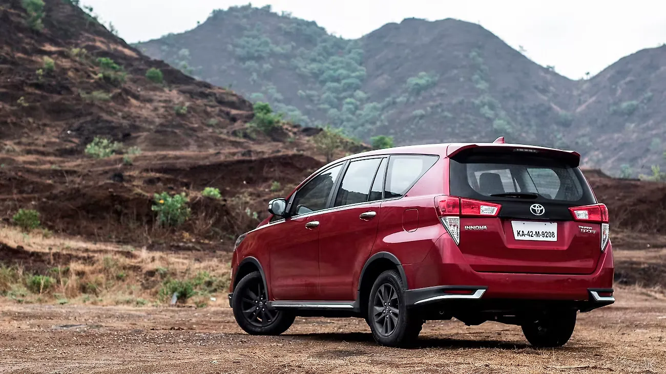 Toyota Innova Crysta Images, Interior & Exterior Photo Gallery - CarWale