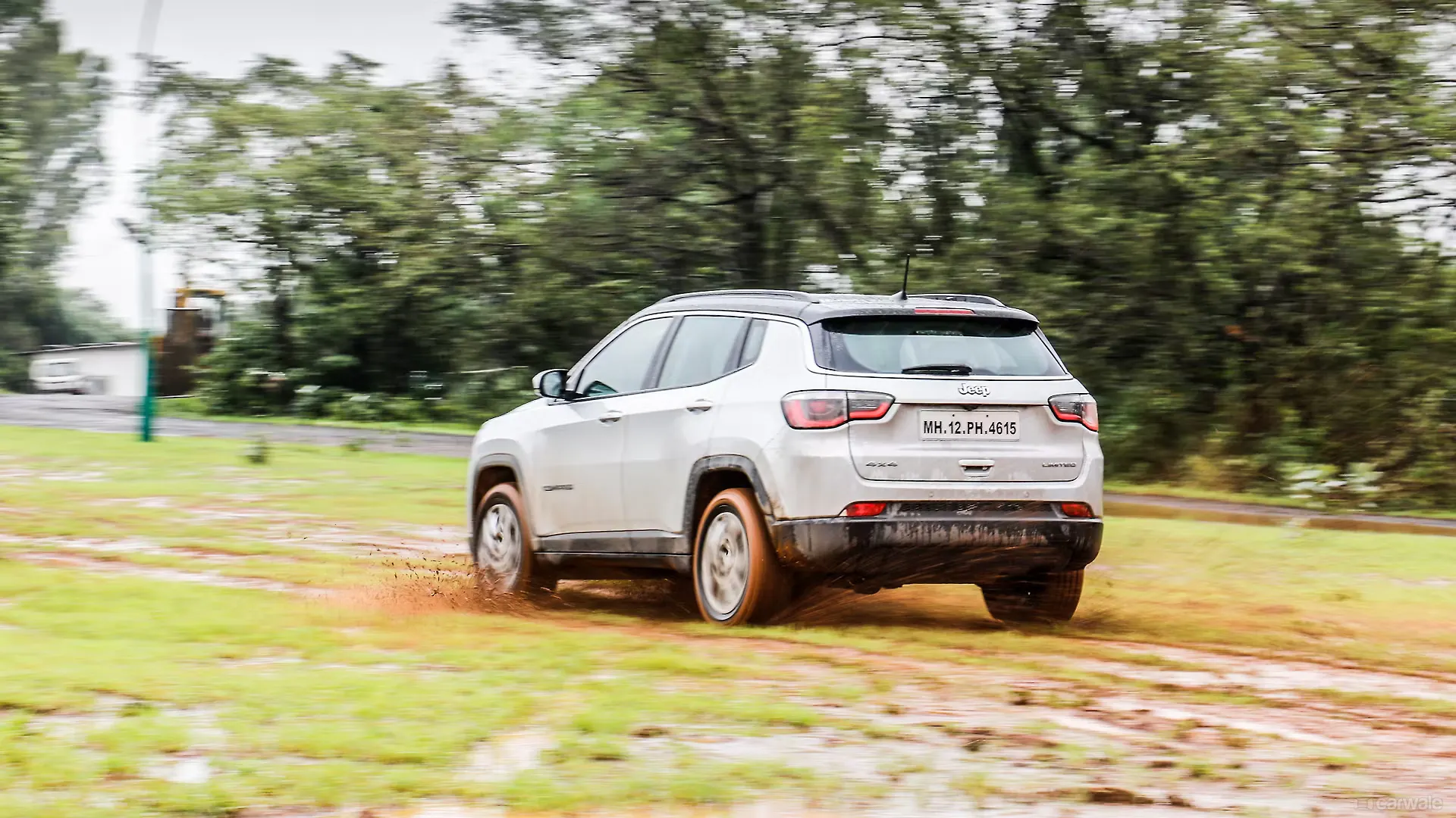 Jeep Compass Images, Interior & Exterior Photo Gallery CarWale