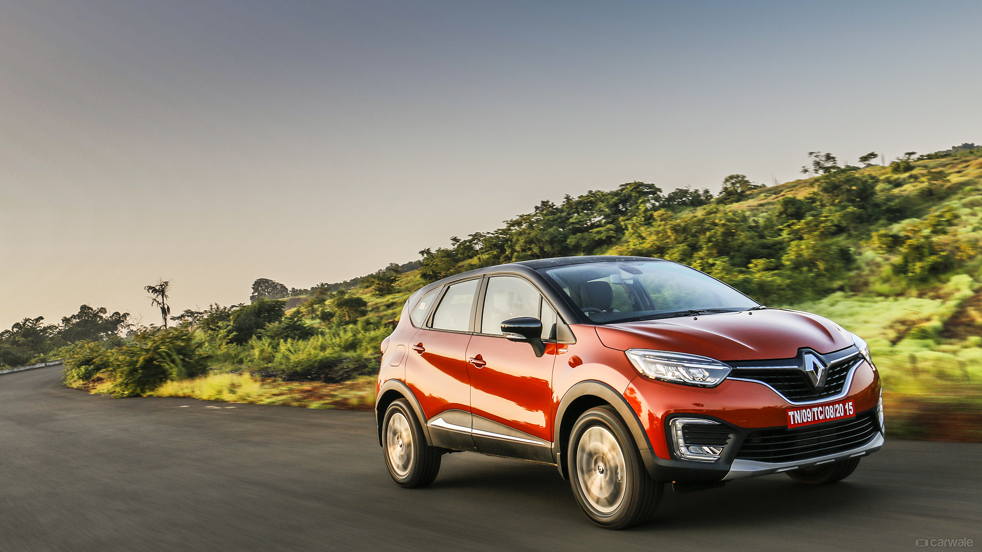  Renault  Captur  Photo Exterior  Image CarWale