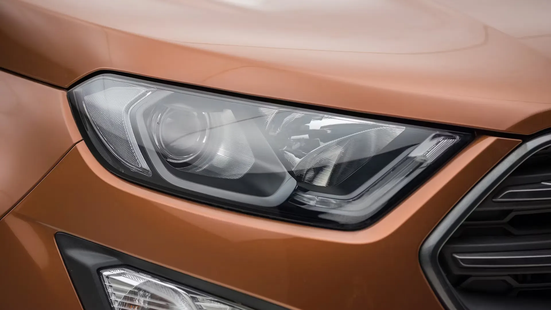 Ford EcoSport Photo, Headlamps Image CarWale