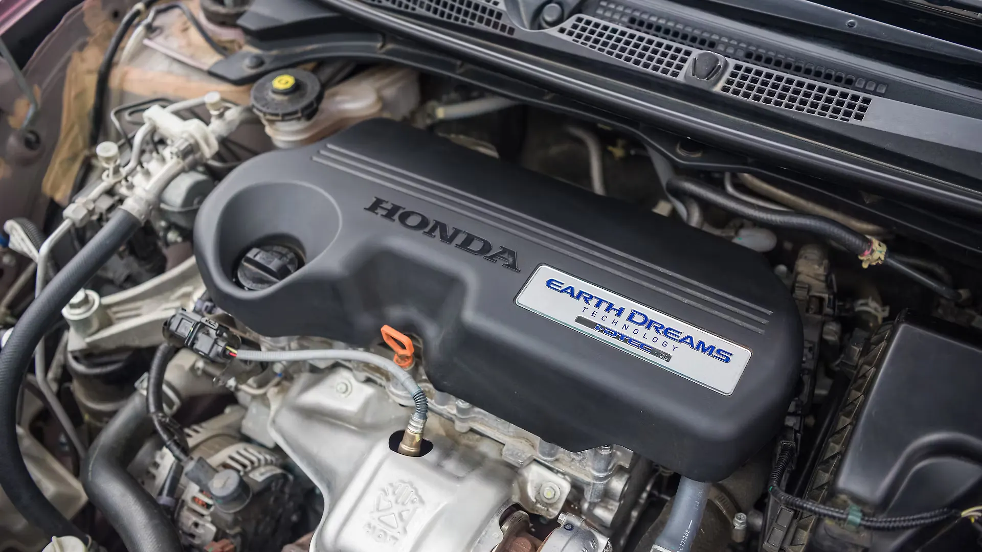 Honda Amaze Photo, Engine Bay Image CarWale