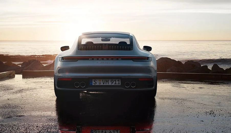 Porsche 911 Carrera S Price in India - Features, Specs and Reviews - CarWale Porsche 911 Carrera S Price in India - Features, Specs and Reviews - CarWale