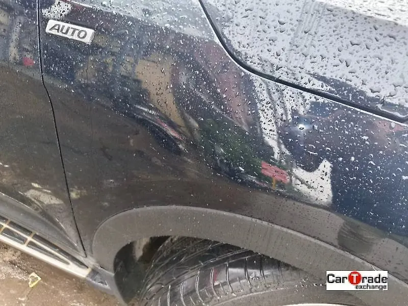 Scratches on the right fender Scratches on the right fender