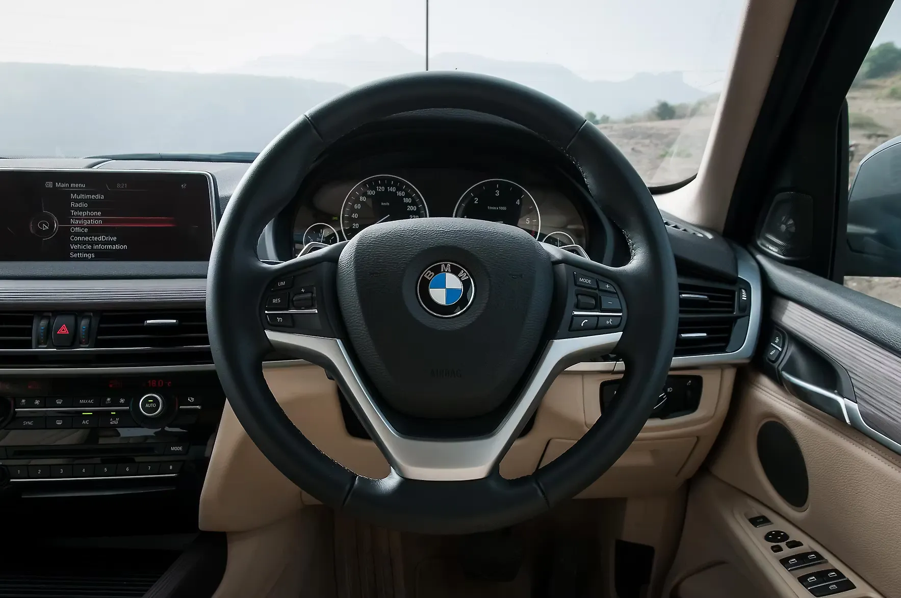 Bmw X5 2014 2019 Photo Interior 52349 Image Carwale