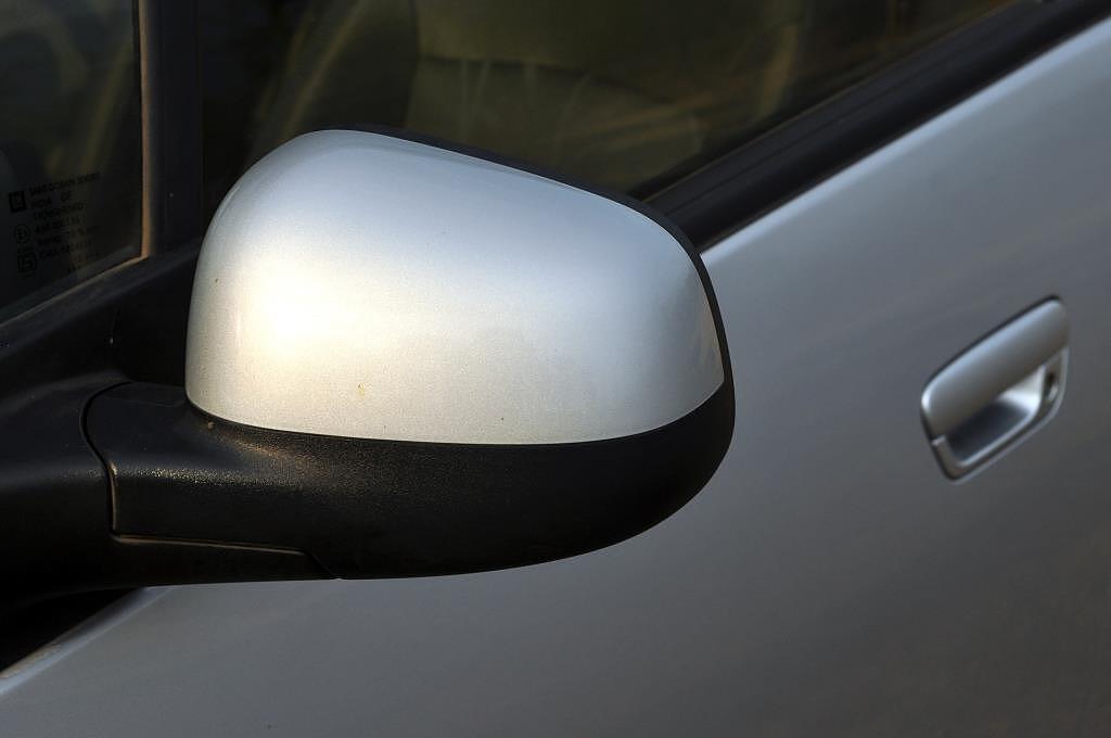 beat car side mirror cover