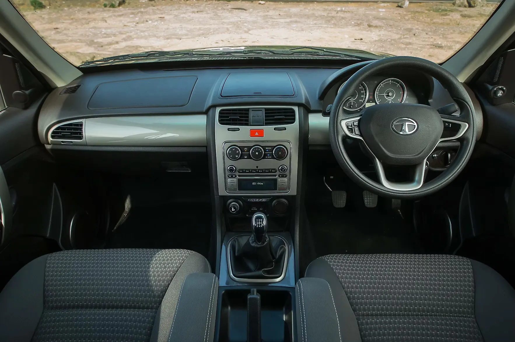 Tata Safari Storme Images Interior Exterior Photo Gallery