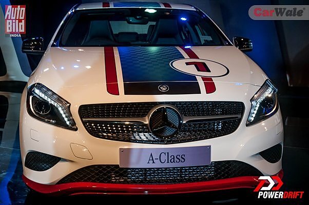 A-Class [2013-2015] Right Front Three Quarter Image, A-Class [2013 