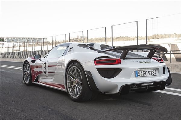 Porsche 918 spyder price