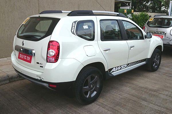 Discontinued Renault Duster [2012-2015] Price, Images, Colours & Reviews -  CarWale