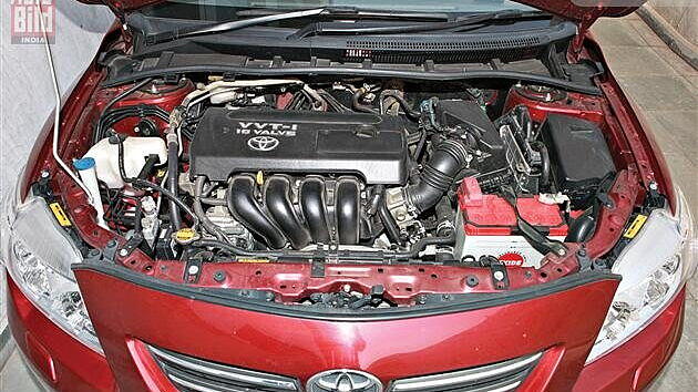     Toyota Corolla Altis . engine