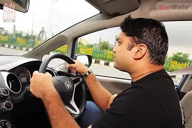 Tips to Control Road Rage - CarWale