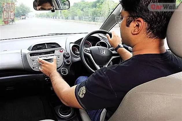 Tips to Control Road Rage - CarWale