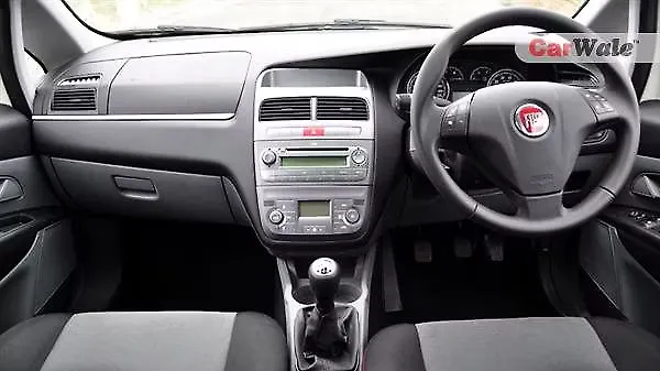 Fiat Punto 11 14 Images Interior Exterior Photo Gallery 100 Images Carwale