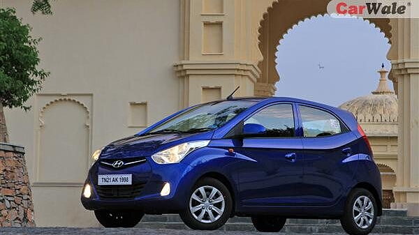 Hyundai Eon 2011 2019 Images Interior Exterior Photo Gallery 50 Images Carwale