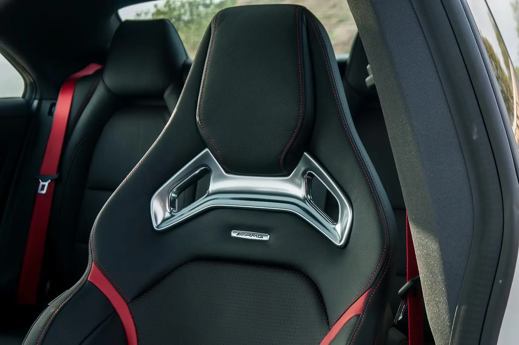 MercedesBenz CLA [20152016] Photo, Mercedes Benz CLA 45 AMG Seats