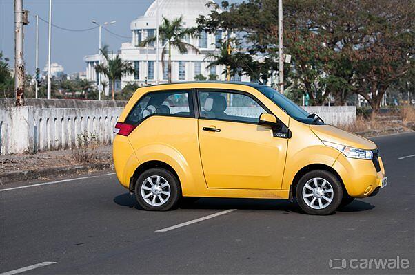 Mahindra Reva e2o - CarWale