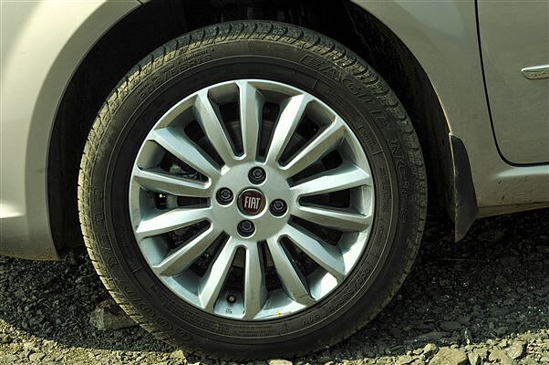 Fiat linea alloy deals wheels