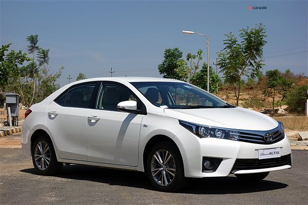 2014 toyota corolla on sale front bumper