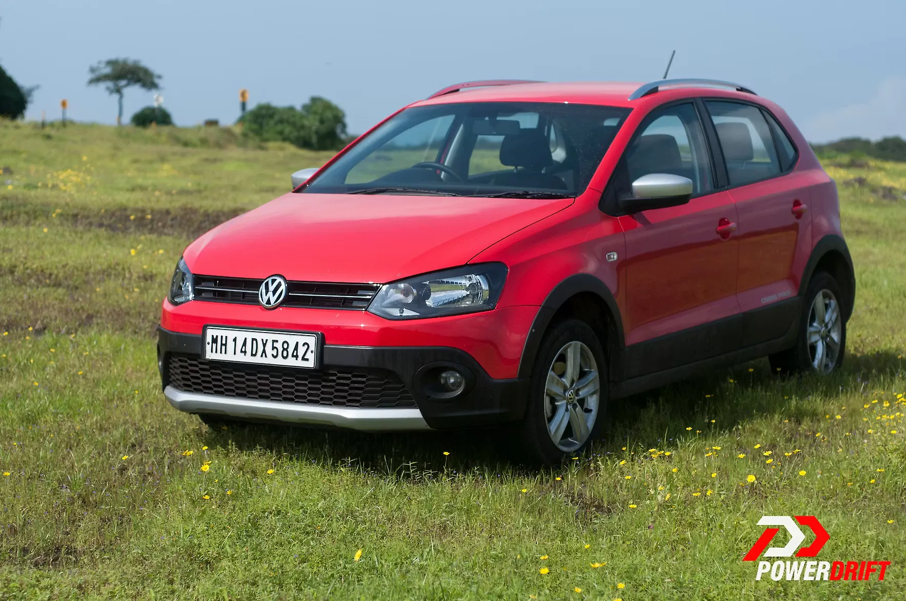 Volkswagen Cross Polo 13 15 Price Images Colors Reviews Carwale