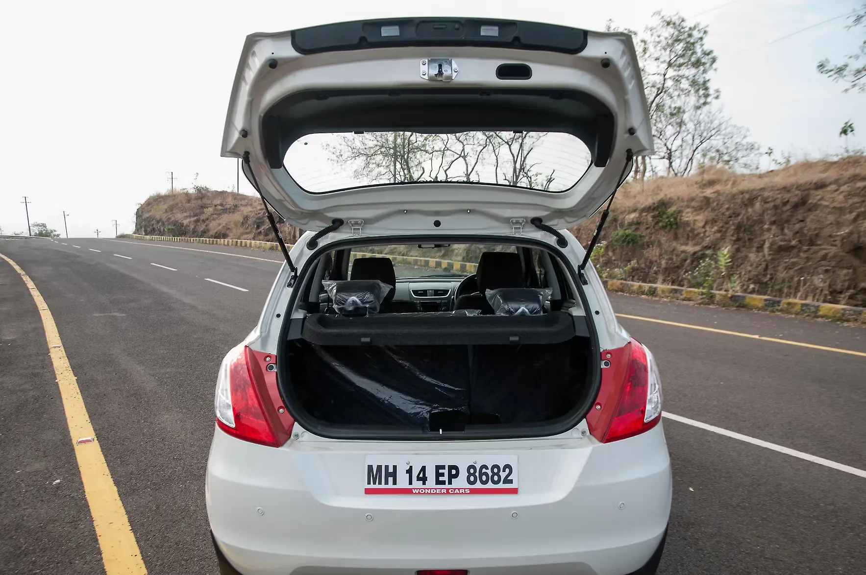 Boot Space Image, Maruti Suzuki Swift Photo CarWale